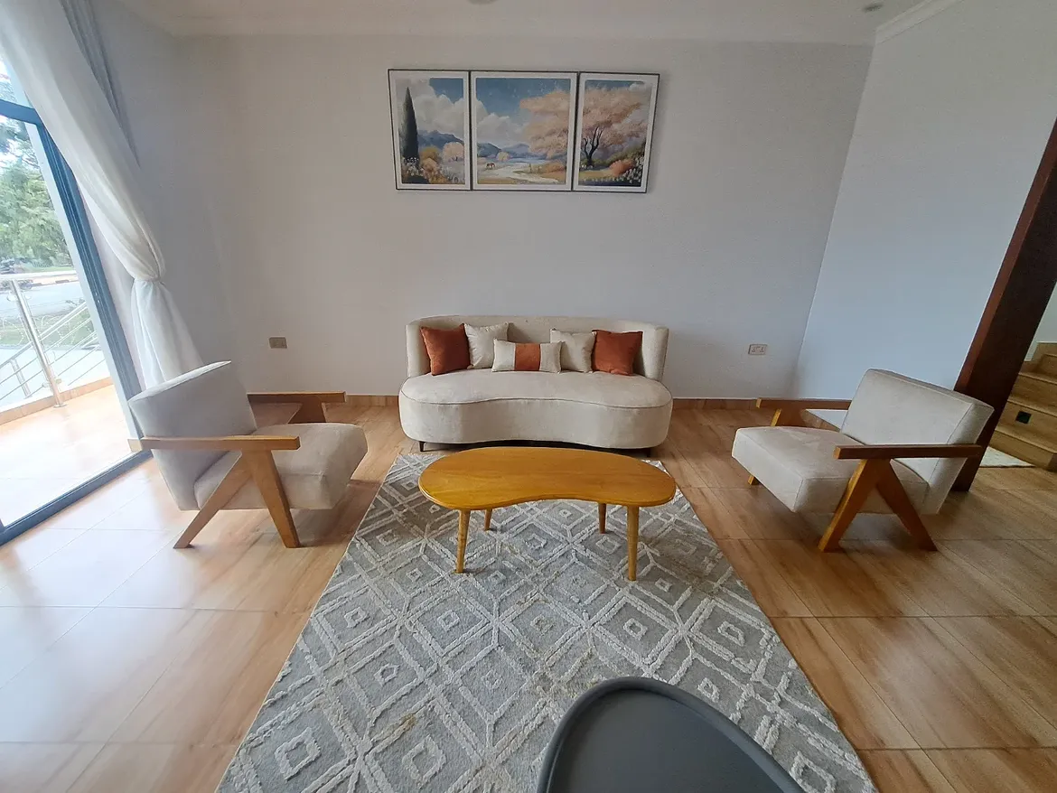Small House Couch - main image