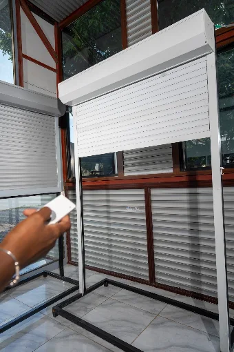 Aluminium roller shutter - image 2